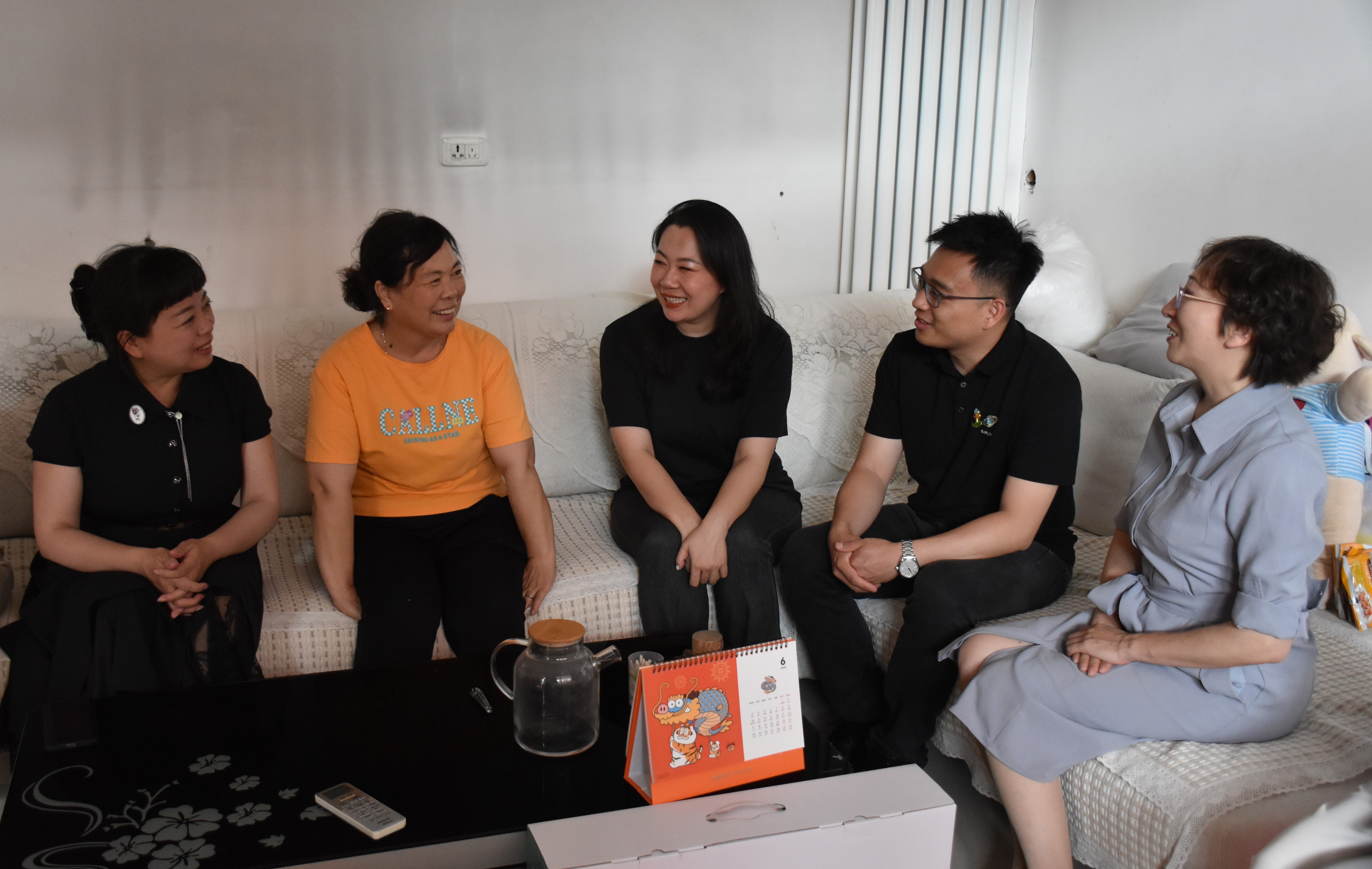 乐动注册公益送温暖:6载慈善 660名单亲母亲受益 乐动注册公益送温暖:6载慈善 660名单亲母亲受益