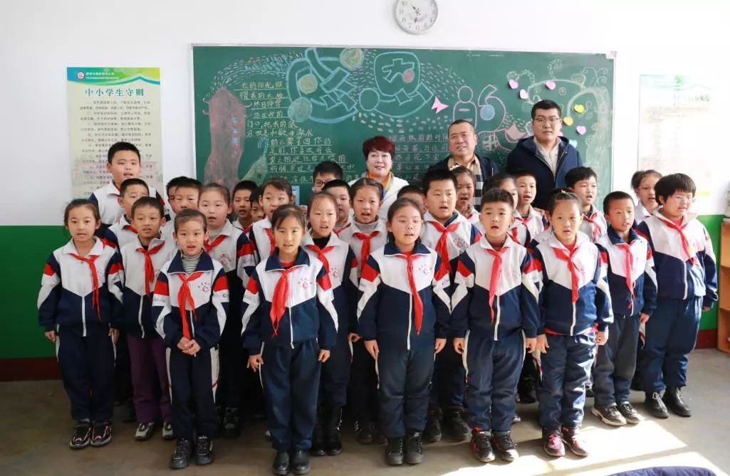 第200所 天津市静海区唐官屯镇靳官屯乐动注册张义荣小学