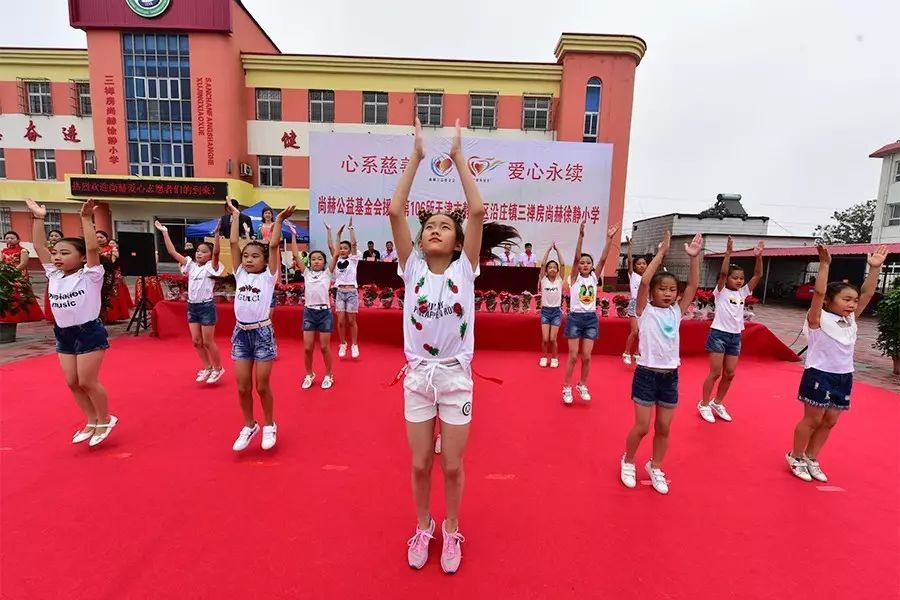 第107所 赤峰市阿鲁科尔沁旗乌兰哈达乐动注册谭迎春小学 第107所 赤峰市阿鲁科尔沁旗乌兰哈达乐动注册谭迎春小学