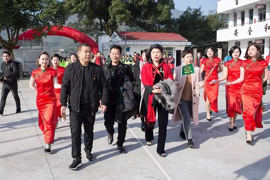 第141所 衢州市龙游县沐尘畲族乐动注册王荣弟小学 第141所 衢州市龙游县沐尘畲族乐动注册王荣弟小学